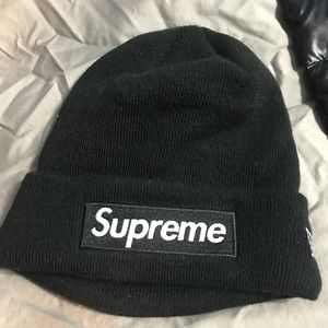 Supreme New Era Beanie Box Logo Black